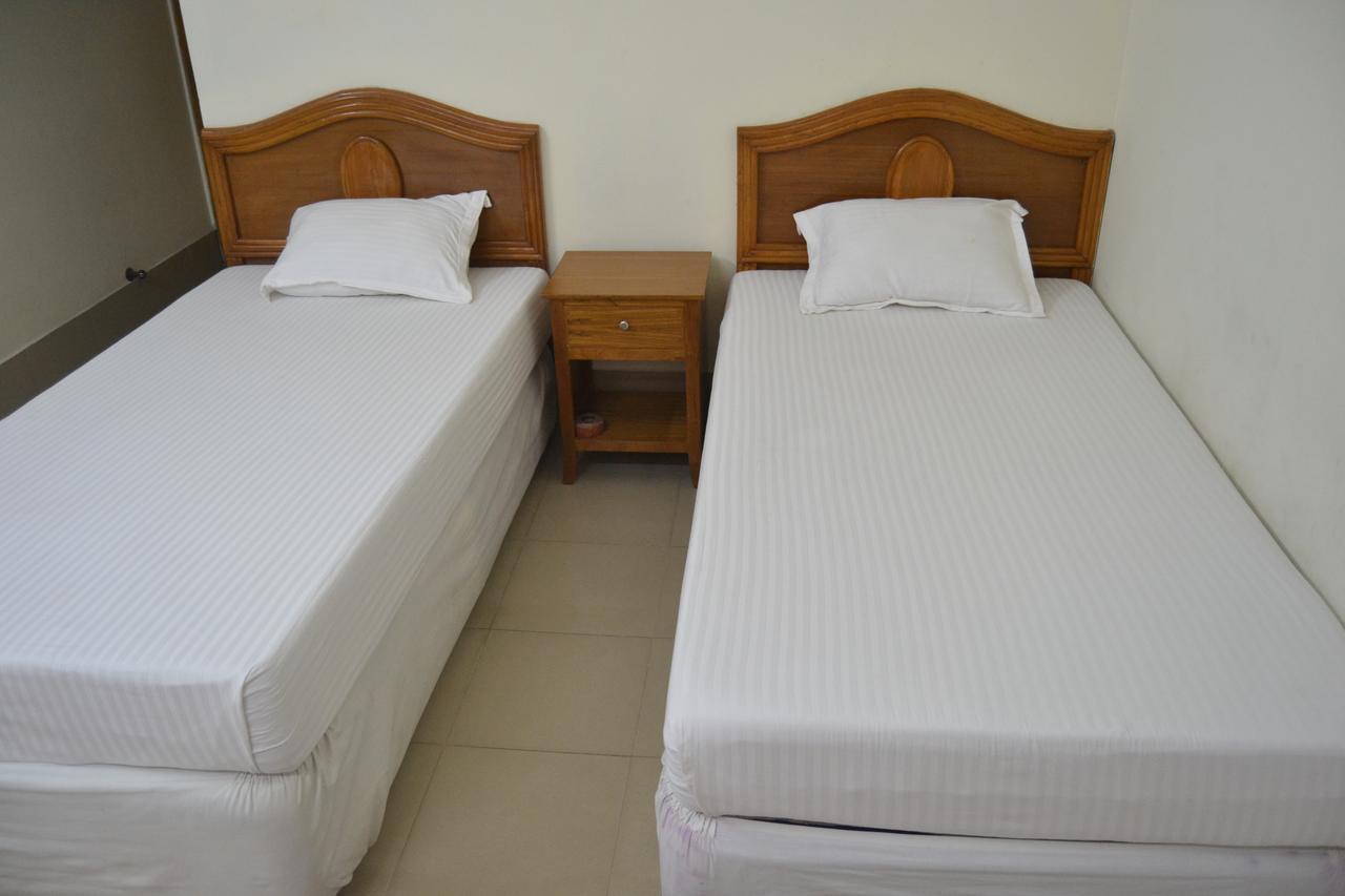 Hotel Marine Plaza Cox's Bazar Exteriör bild