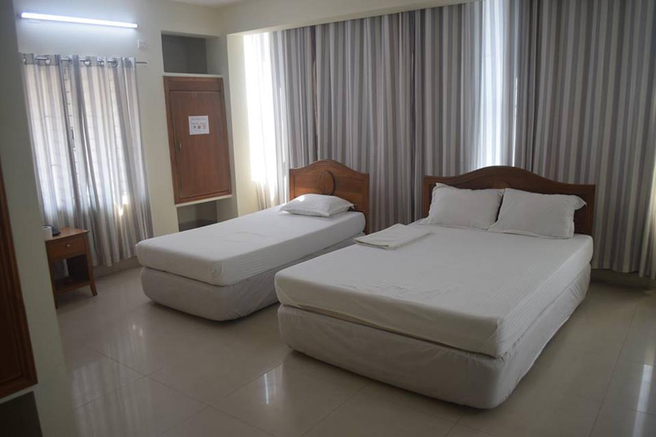Hotel Marine Plaza Cox's Bazar Exteriör bild